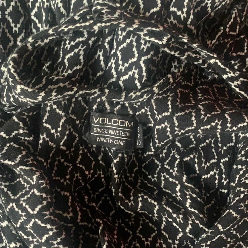 Volcom dress - Picture 8 of 8